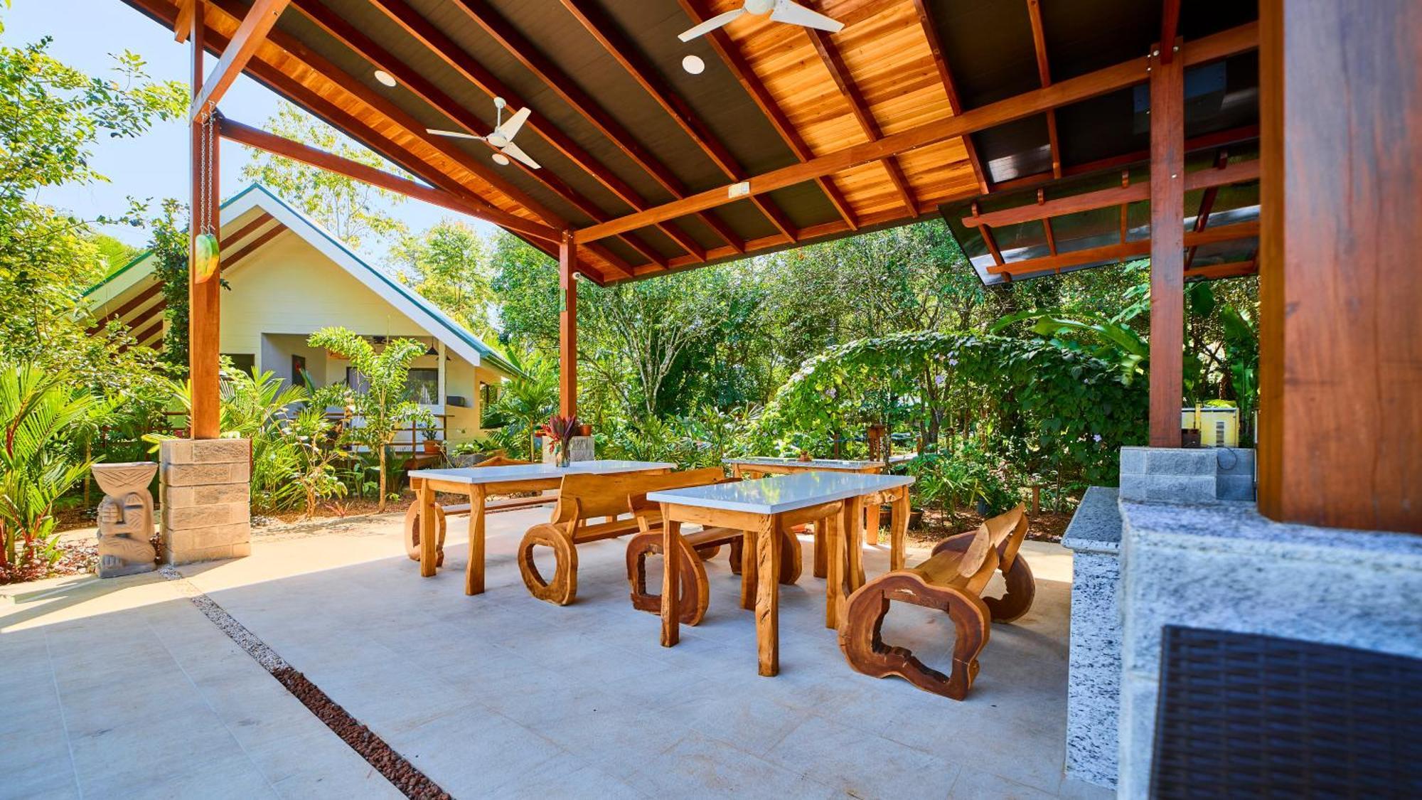 Casa Coki - Modern Villa Pool Steps From The Beach Puerto Viejo de Talamanca Luaran gambar